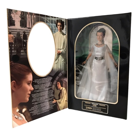 Star Wars Episode IV Classic Princess Leia Ceremonial Gown (1999) Portrait Doll - Picture 3 of 10